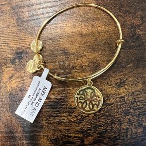 NWT Alex and Ani Beaded Bangle
